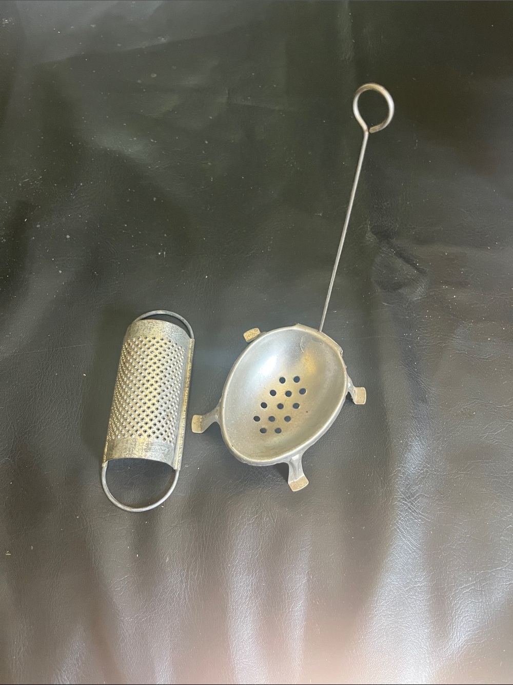 Vintage Metal Egg Poacher and nutmeg grater - Silver